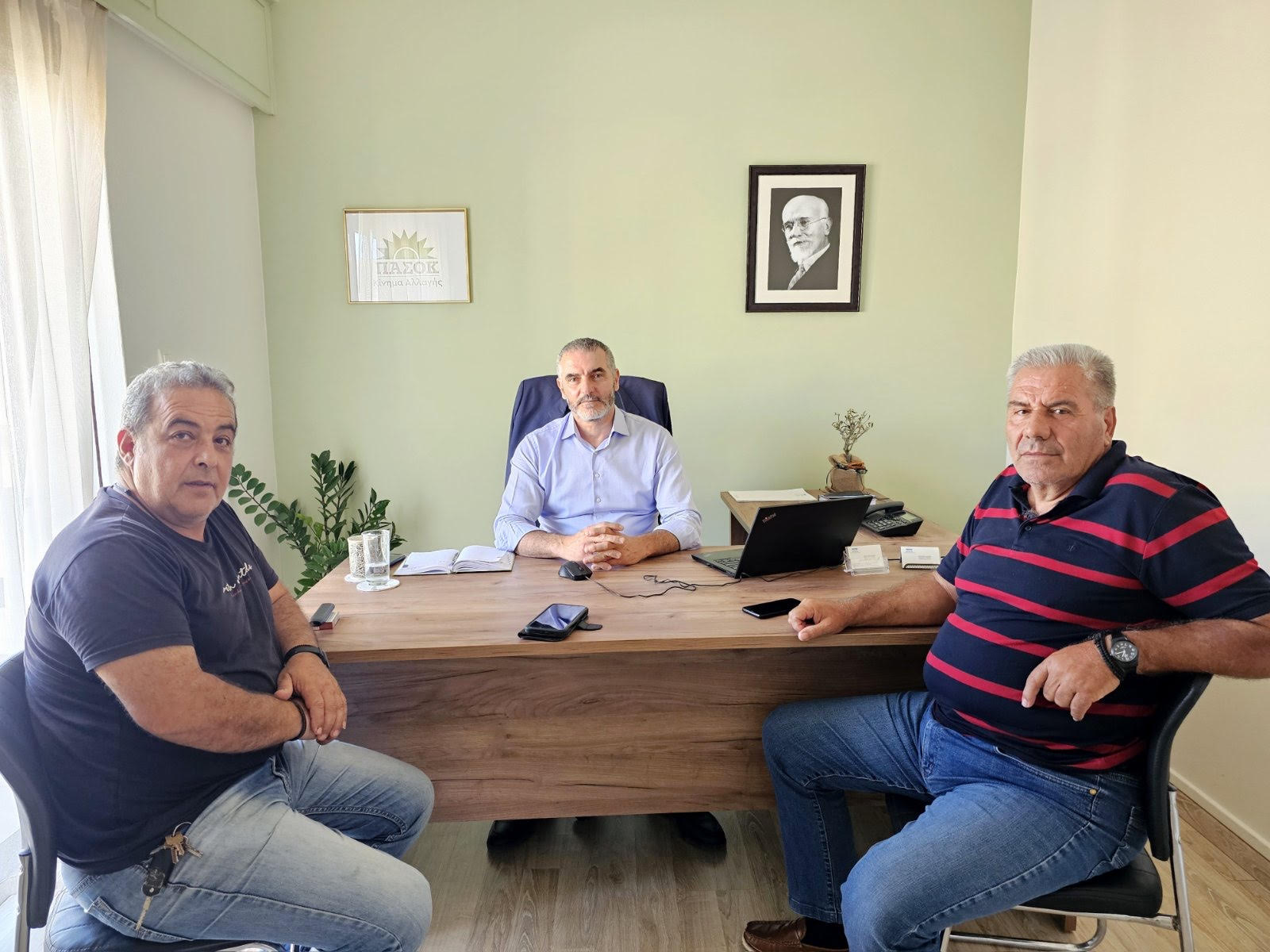 Συνάντηση του Βουλευτή Μανόλη Χνάρη με μέλη του Κυνηγετικού Συλλόγου Ρεθύμνου 