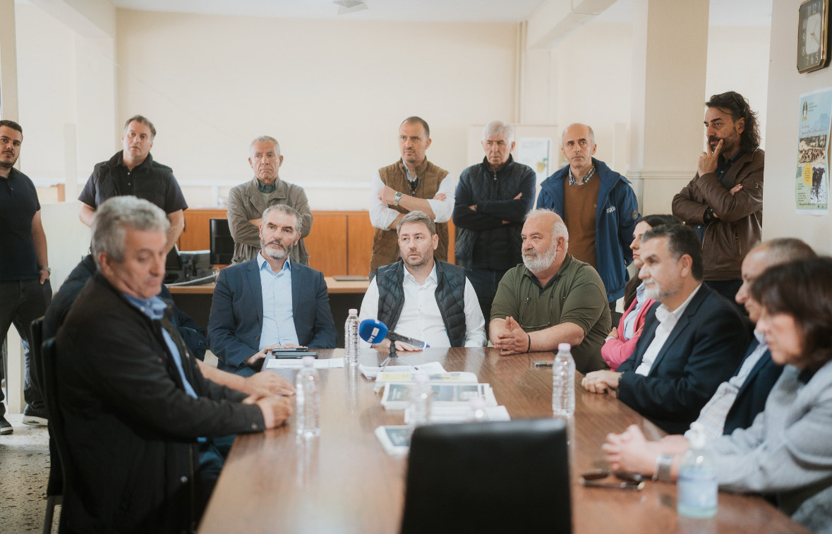 «Κλιμάκιο του ΠΑΣΟΚ στα Γρεβενά» 