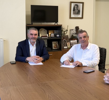 Επίσκεψη του Βουλευτή Ρεθύμνης Μανόλη Χνάρη στον Δήμο Αγίου Βασιλείου 